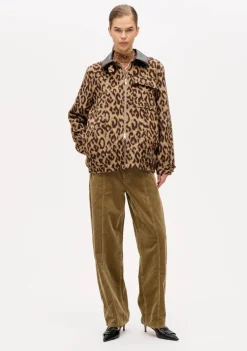 DAMES BAUM UND PFERDGARTEN JASJE