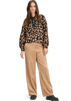 DAMES BETTY & CO SWEATER