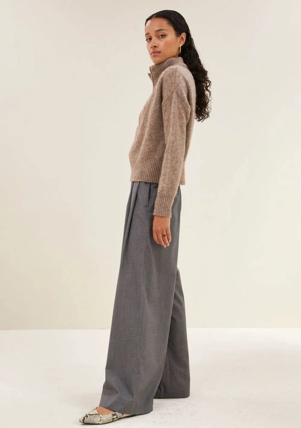 DAMES BY-BAR COLTRUI