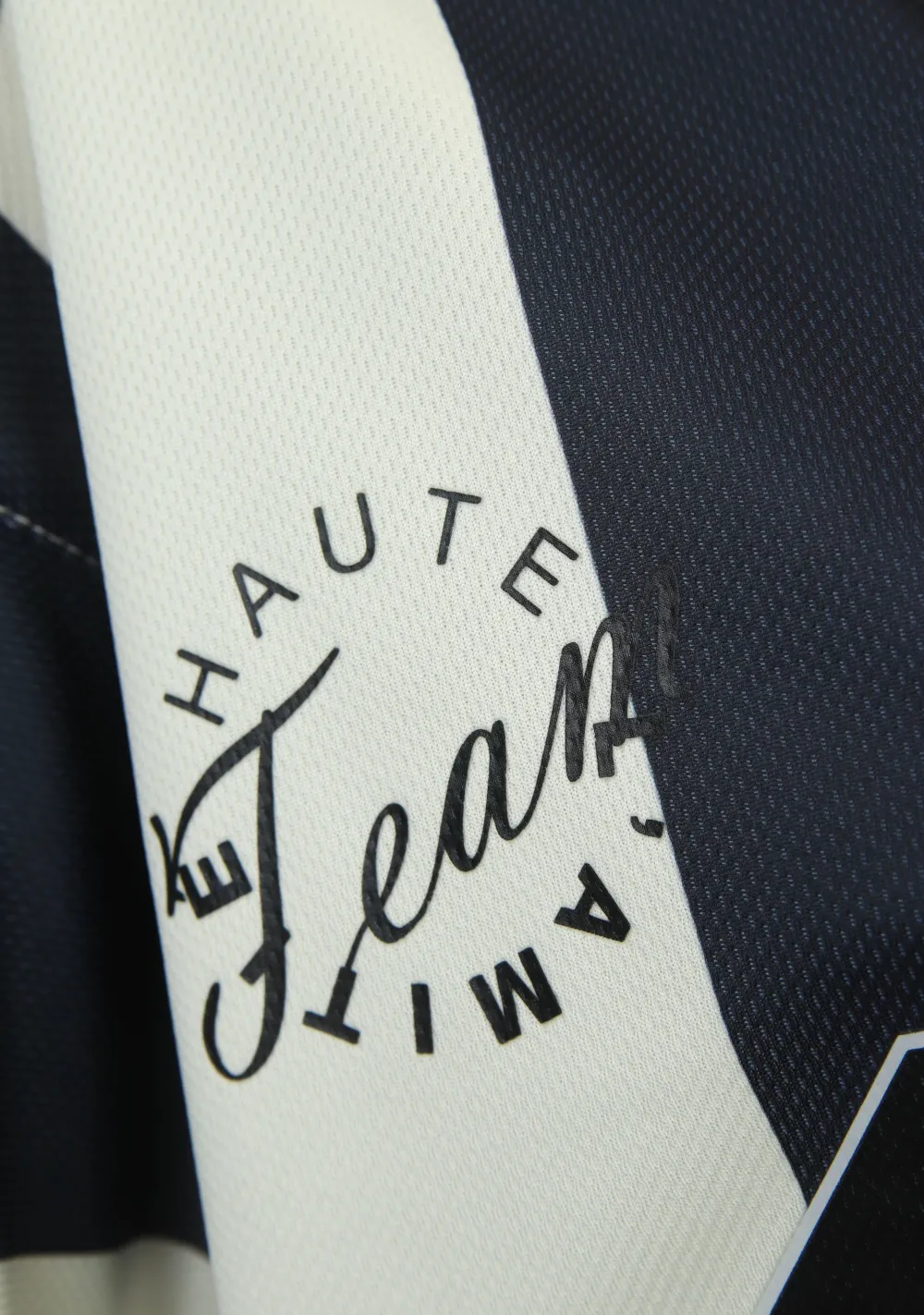 DAMES HAUTE L'AMITIÉ SHIRT