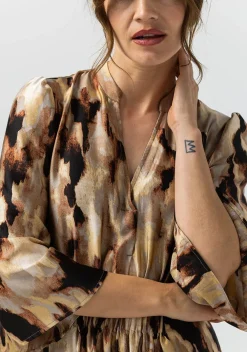 DAMES LABEL DOT JURK