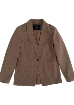 DAMES WITH BLACK BLAZER