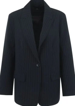 DAMES WITH BLACK BLAZER