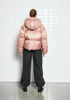 DAMES WITH BLACK JACK