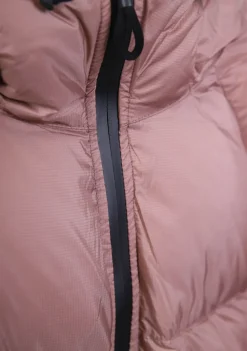 DAMES WITH BLACK JACK