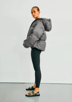 DAMES WITH BLACK JACK