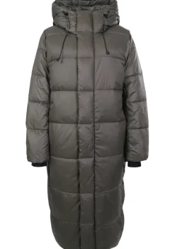 DAMES WITH BLACK JACK