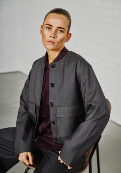 DAMES WITH BLACK JASJE