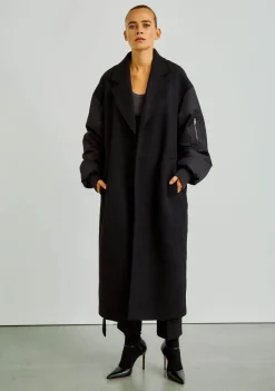 DAMES WITH BLACK MANTEL