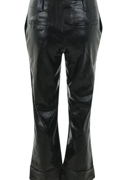 DAMES WITH BLACK PANTALON