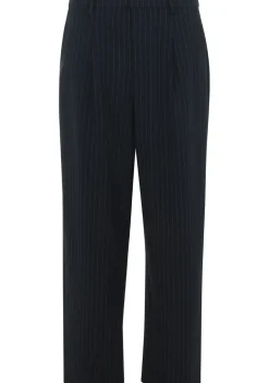 DAMES WITH BLACK PANTALON