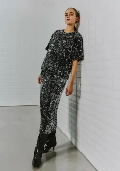 DAMES WITH BLACK ROK