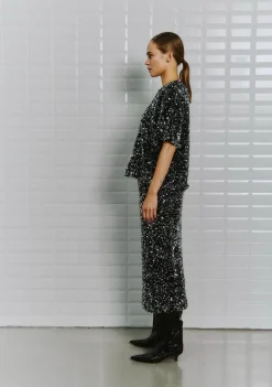 DAMES WITH BLACK ROK