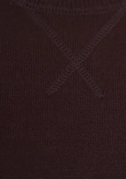 DAMES WITH BLACK TRUI