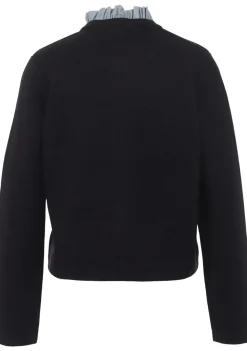 DAMES WITH BLACK VEST